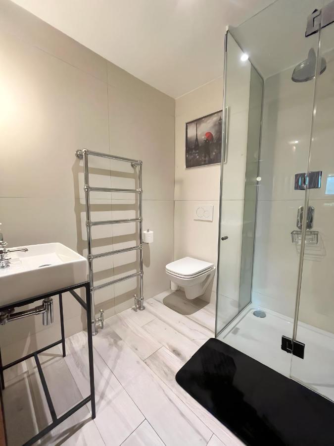 Kensington Luxury Apartments Лондон Экстерьер фото